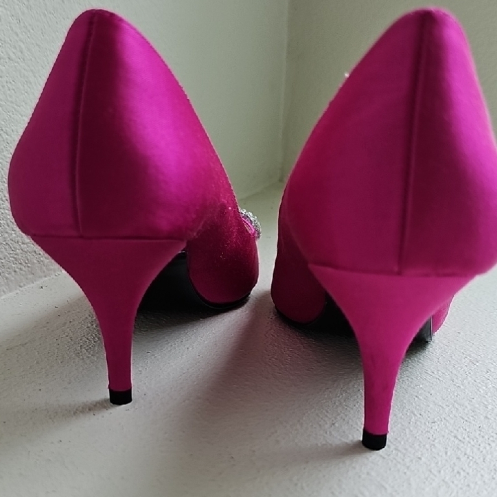 Caparros Fuchsia Satin Heels with Rhinestone Bow - Picture 5 of 9
